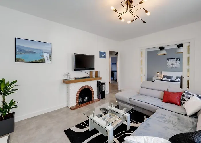 Les Capucins - 3 Bedroom Near The Annecy